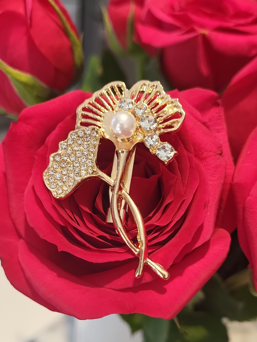Brooches, Gold Bee and Floral Brooch Set with Green, Black and Pearl Accents - Picture 3 of 12
